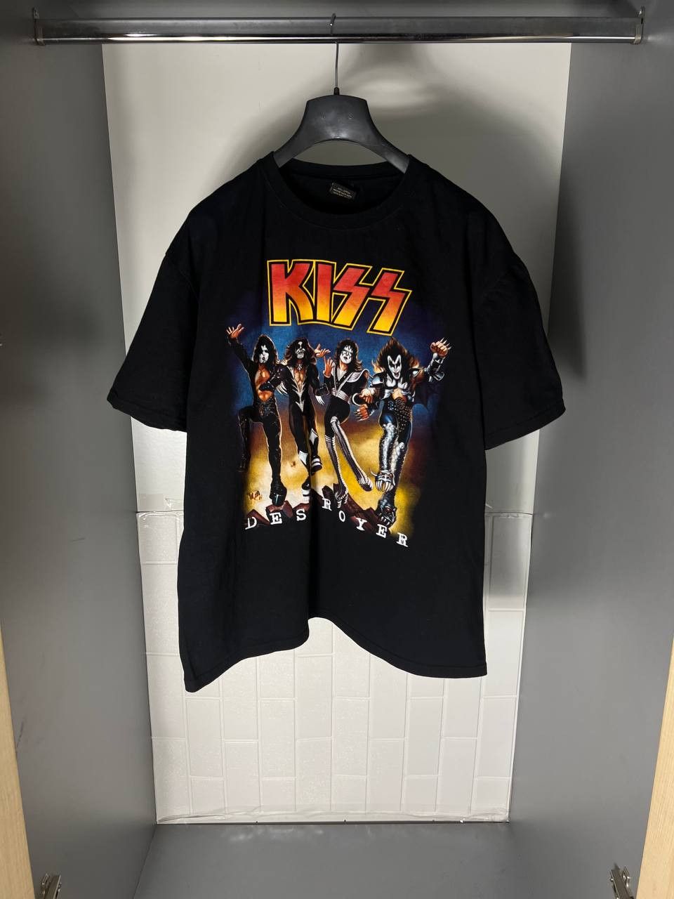 Band Tees VINTAGE KISS WORLD TOUR ROCK T-SHIRT RETRO METAL Y2K 90s USA Size US XL / EU 56 / 4 - 1 Thumbnail