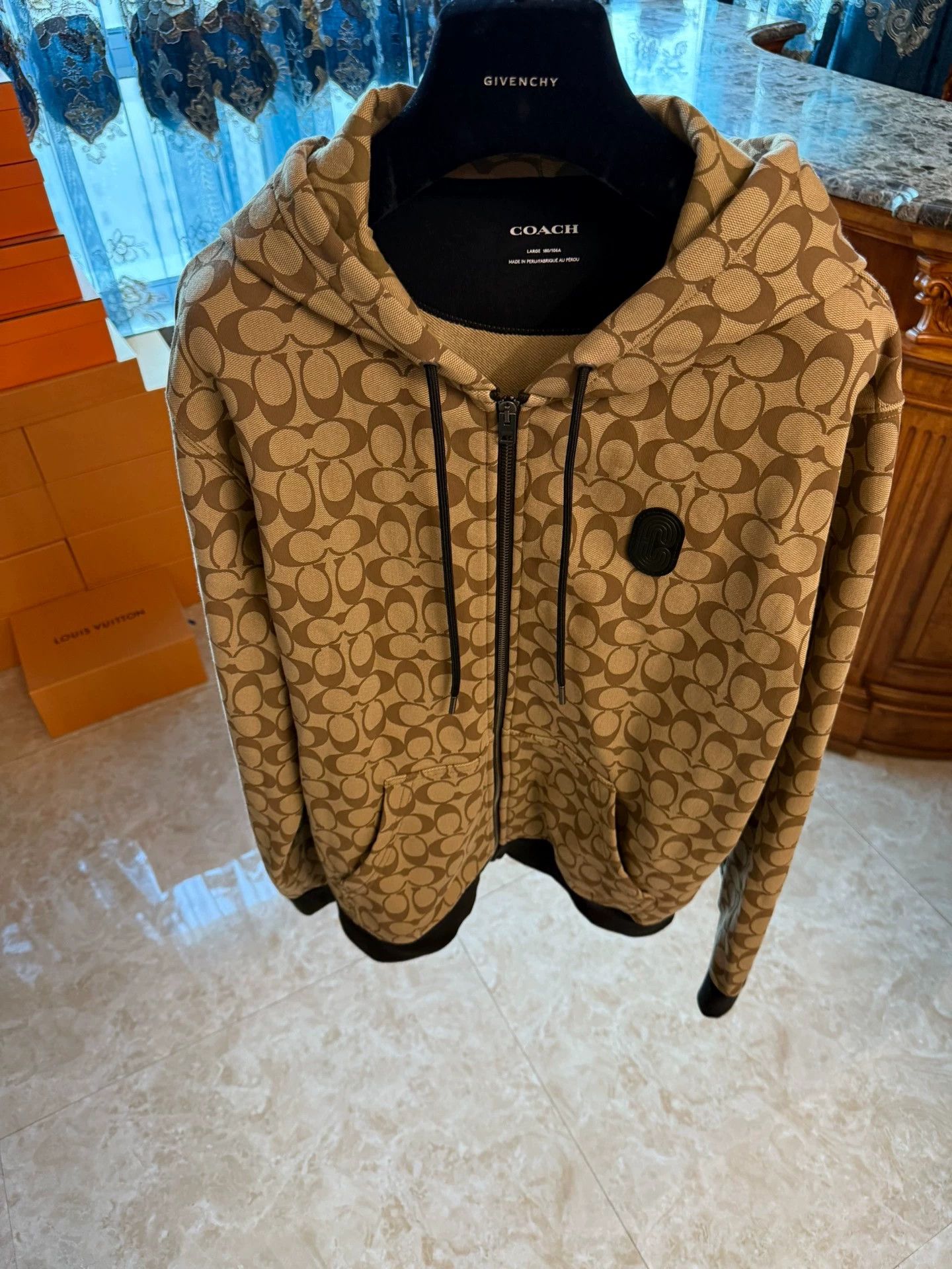 Coach COACH Full Logo Men's L 180 Classic Color Premium Jacket Size US L / EU 52-54 / 3 - 2 Thumbnail