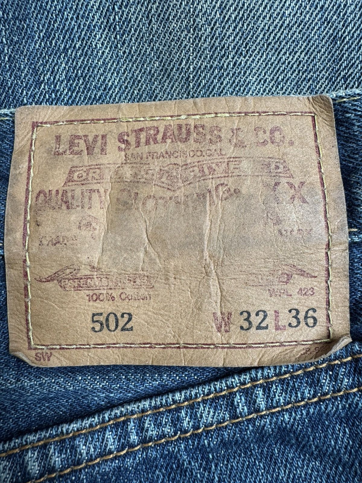 Levi's VERY RARE VINTAGE PANTS DENIM JEANS LEVIS BIG E 502 SELVEDGE Size US 32 / EU 48 - 4 Thumbnail