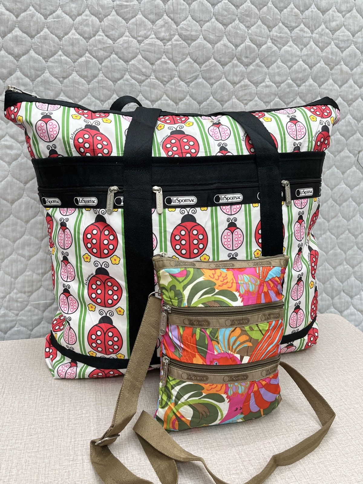 Hypebeast × LeSportsac 🔥🔥🔥STEALS 2PCS LESPORTSAC BAG Size ONE SIZE - 3 Thumbnail
