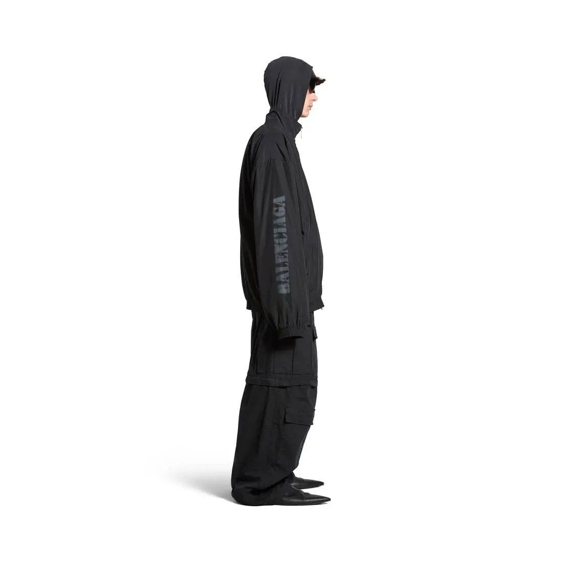 Balenciaga o1in1g0126 Stencil Type Tracksuit Jacket in Black Size US XXS / EU 40 - 2 Thumbnail