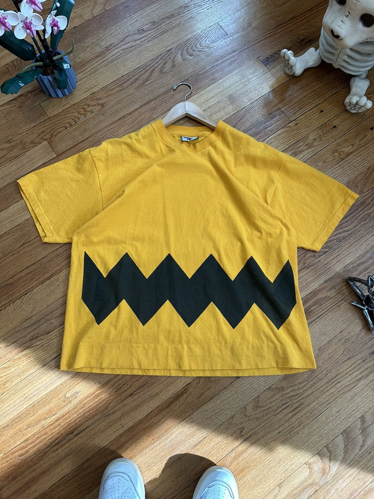 Peanuts × Vintage 90s Peanuts Charlie Brown Retro Wrap Around T-Shirt Size US XL / EU 56 / 4 - 1 Thumbnail