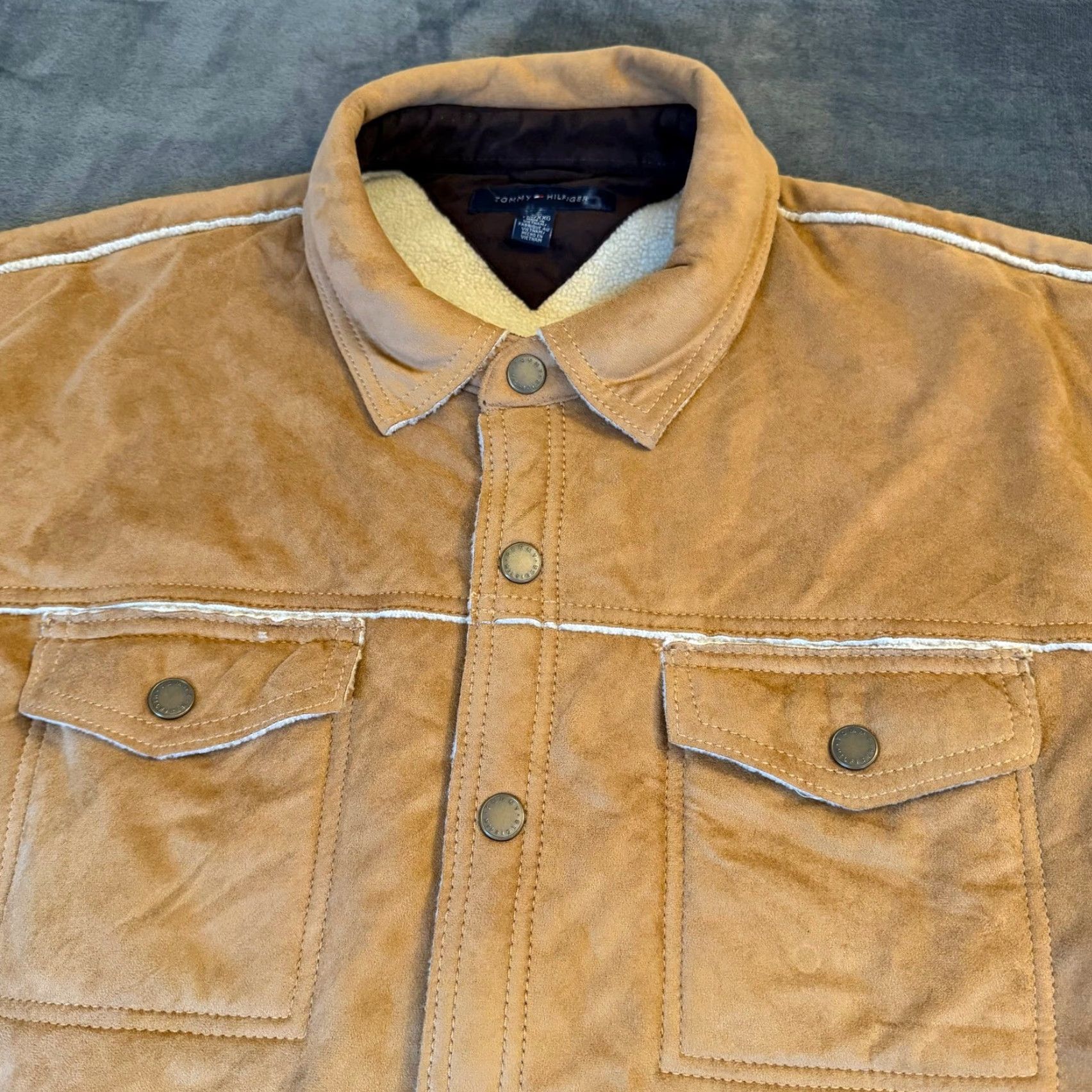 Tommy Hilfiger Tommy Hilfiger Shirt Jacket Tan Suede Sherpa Lined Outdoor Preppy Mens 2XL XXL Size US XXL / EU 58 / 5 - 2 Thumbnail