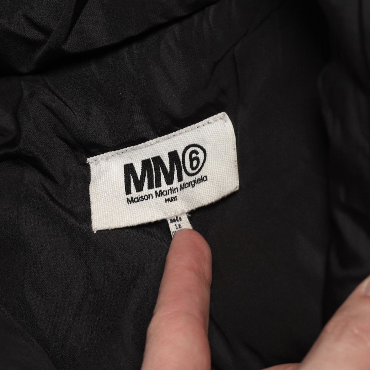 Maison Margiela MM6 Maison Margiela Puffer Asymmetrical Down Jacket Black Size S / US 4 / IT 40 - 10 Thumbnail