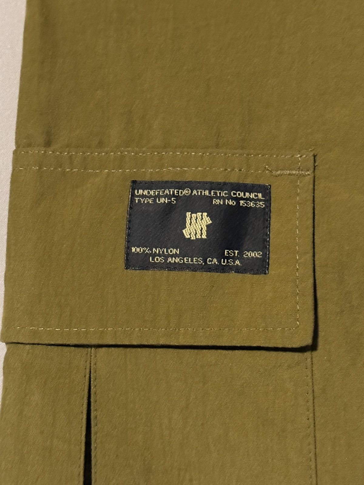 Undefeated Vintage Undefeated Cargo Pants Olive Like New VNDS Size US 34 / EU 50 - 4 Thumbnail