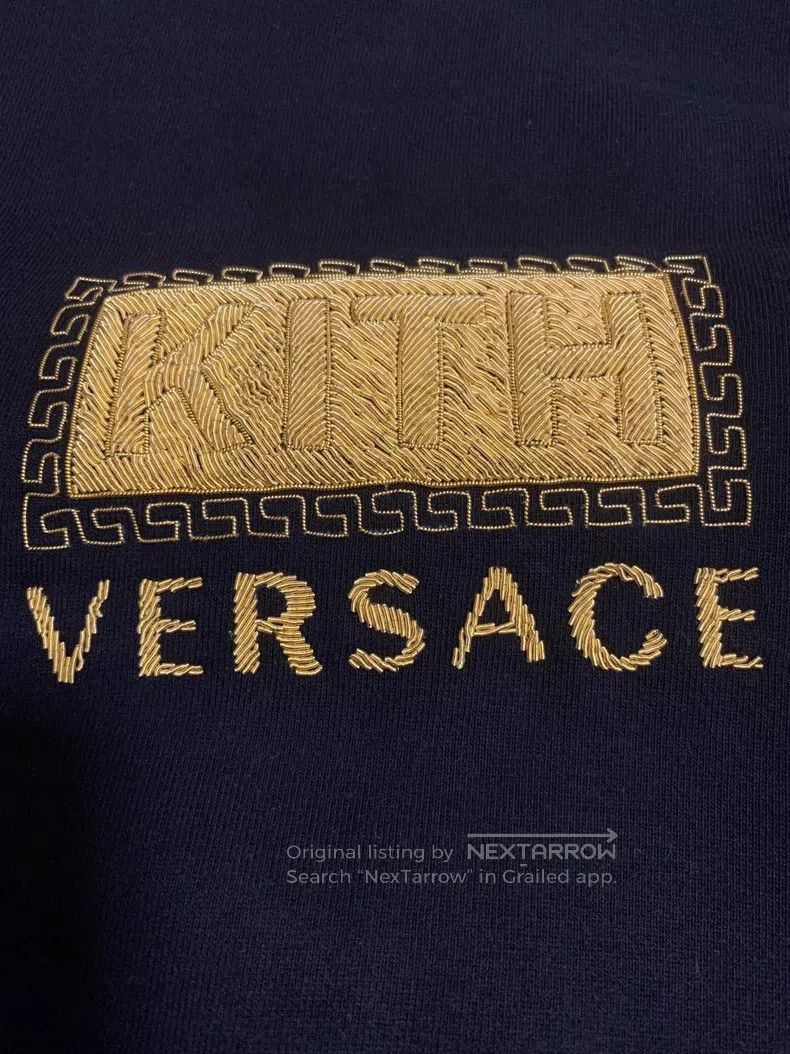 Versace Versace A black sweatshirt embroidered with gold thread Size US M / EU 48-50 / 2 - 2 Thumbnail