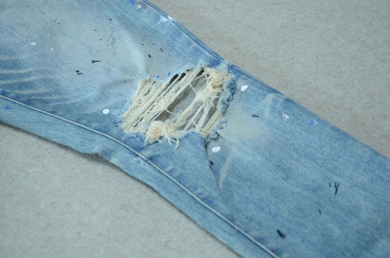 Amiri Amiri Blue Washed Splatter Dye Distressed Jeans 33 Size US 33 - 2 Thumbnail