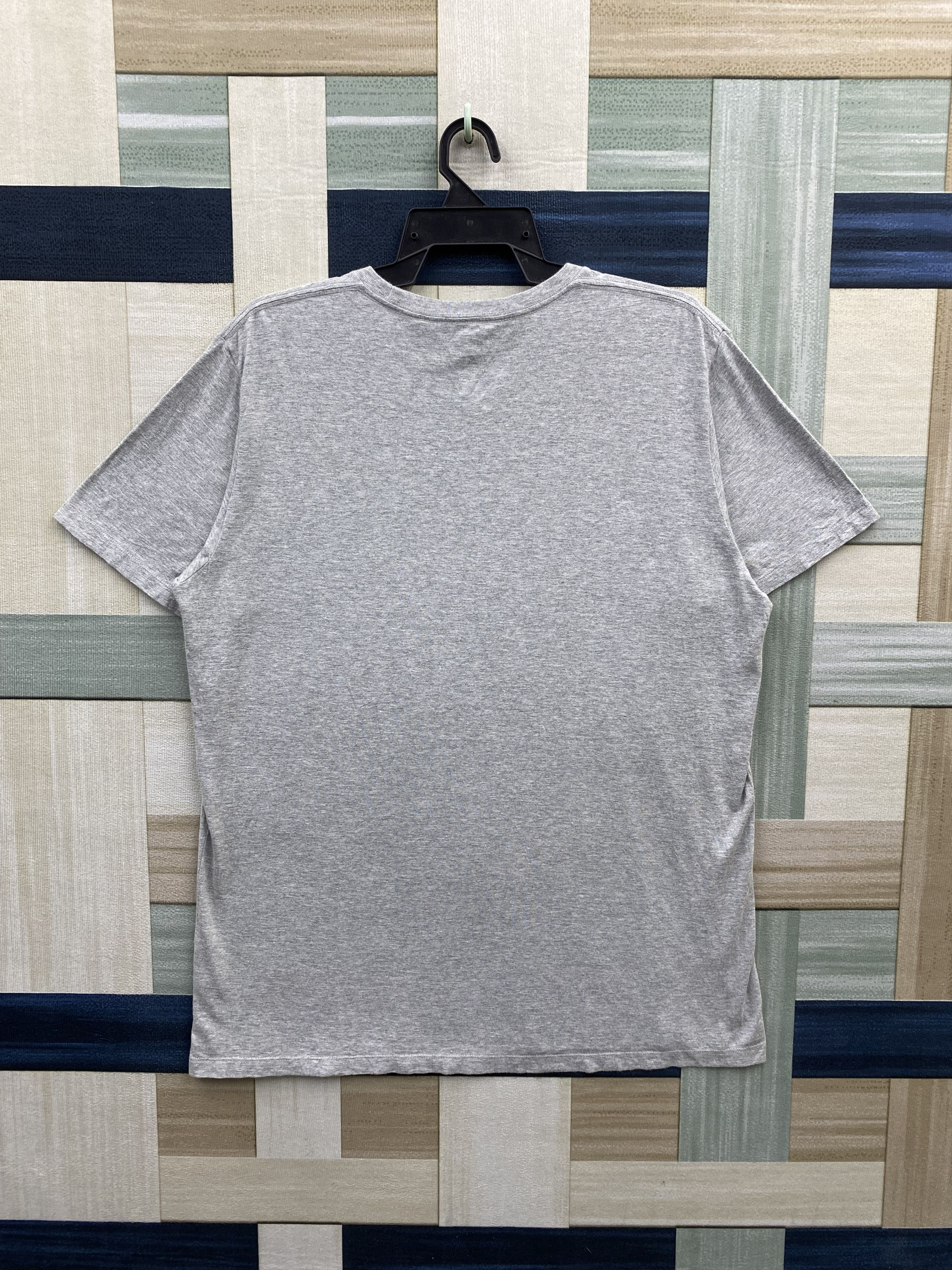 Band Tees Band U2 Zoo TV Tour by Uniqlo T-Shirt Size US XL / EU 56 / 4 - 2 Thumbnail