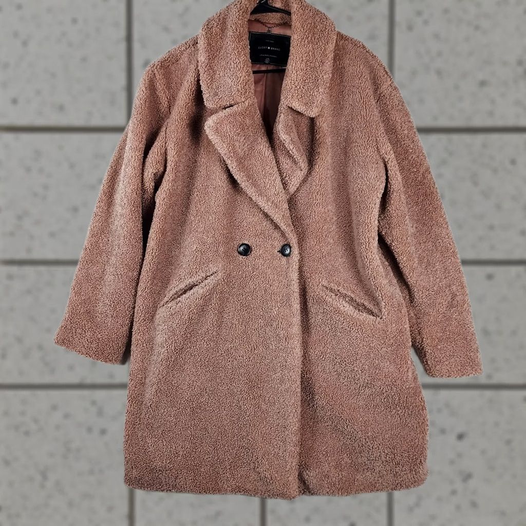 Lucky Brand VINTAGE? No. Lucky Brand Coat Pink Teddy Long Sleeve Solid Polyester L Womens Regular Jacket - but must use only original words and structure. Size L / US 10 / IT 46 - 1 Thumbnail