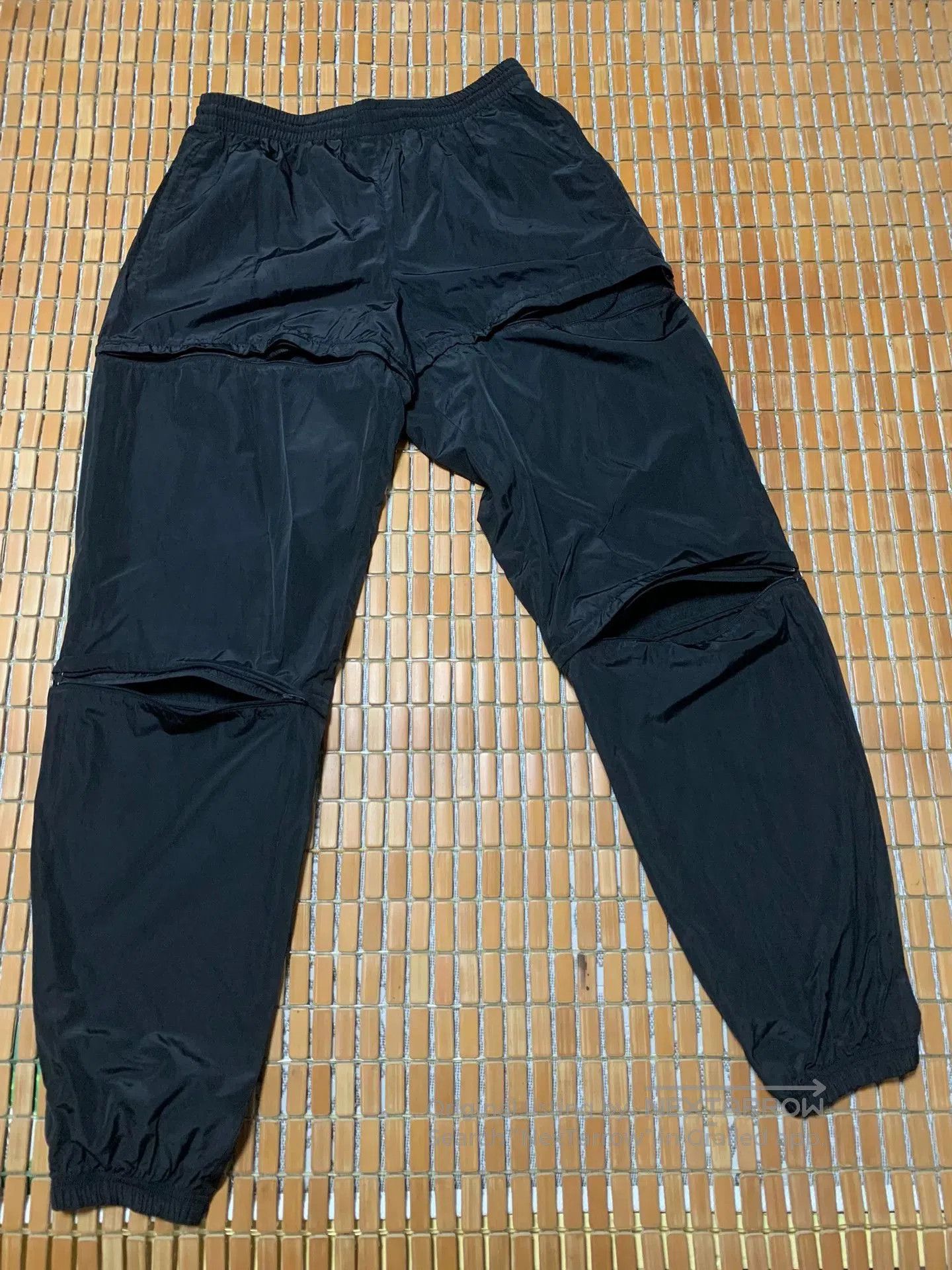 Balenciaga Balenciaga Detachable Nylon Cargo Pants. Size US 30 / EU 46 - 3 Thumbnail