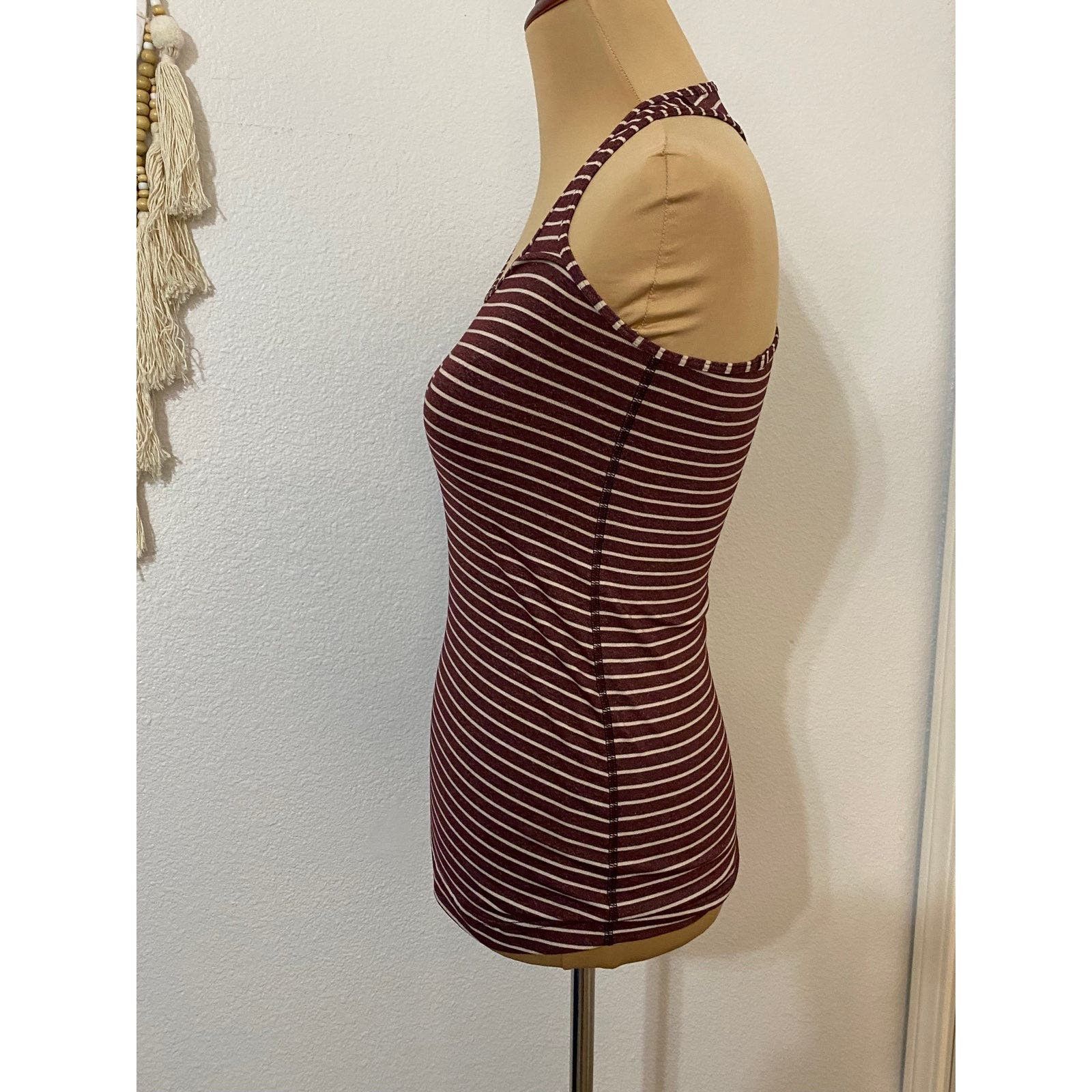 Lululemon lululemon tank top Size S / US 4 / IT 40 - 6 Thumbnail