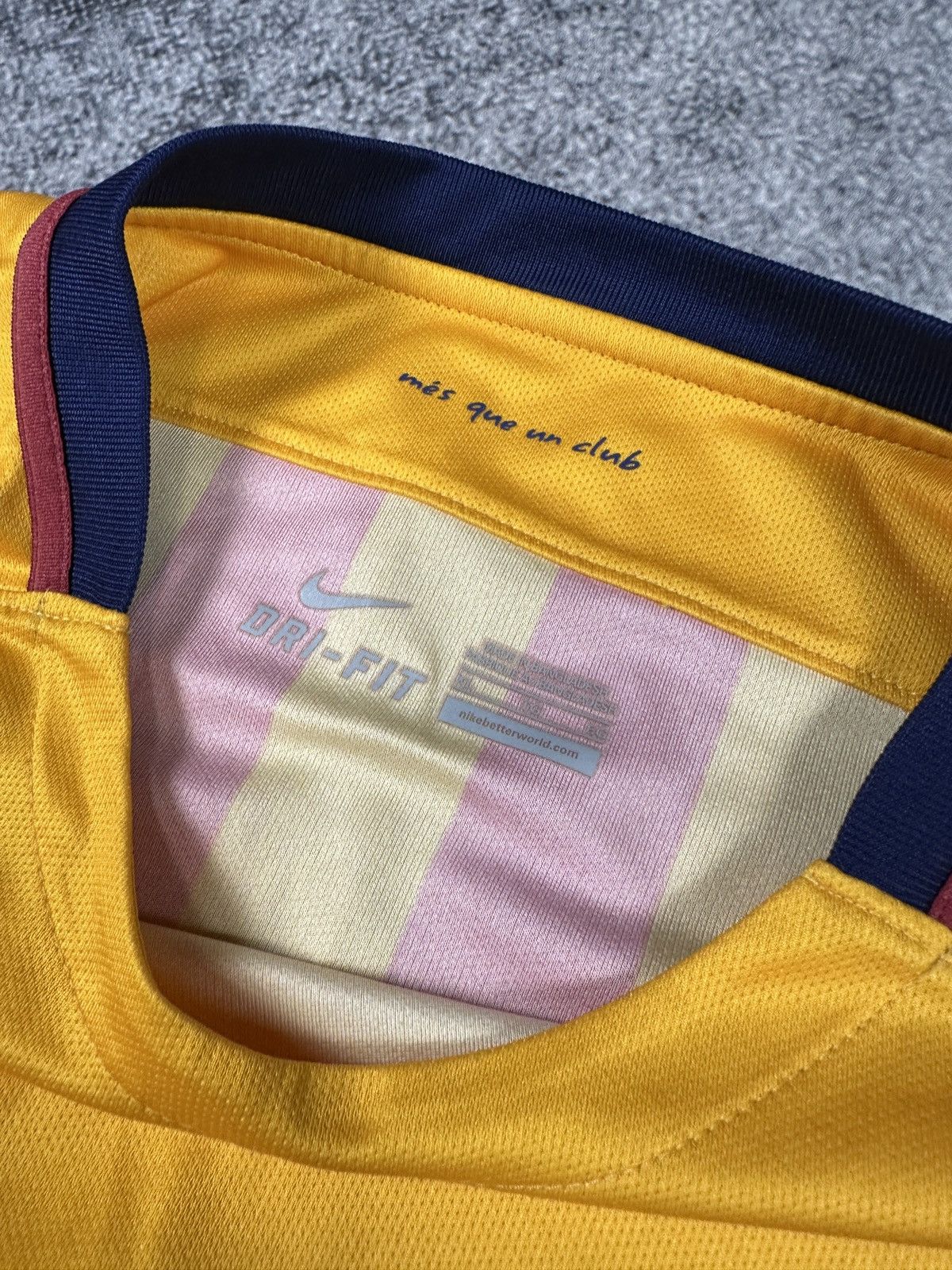 Nike Vibtage Nike F.C.Barcelona Soccer Jersey Blokecore XL Rare Size US XL / EU 56 / 4 - 4 Thumbnail