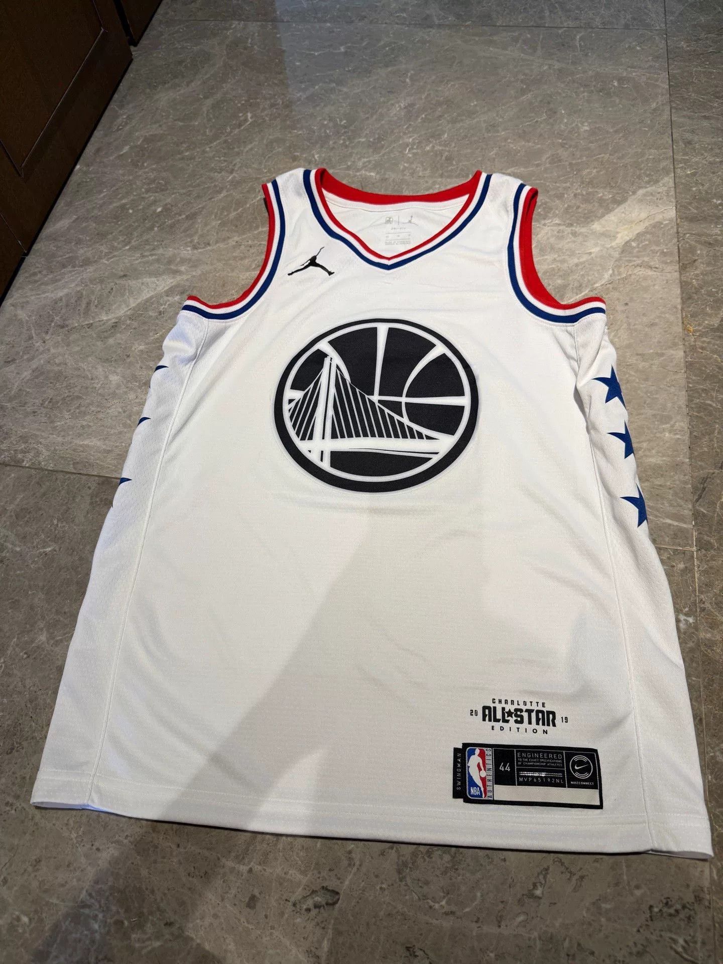 Nike Nike White Jersey M Men Size US M / EU 48-50 / 2 - 1 Thumbnail