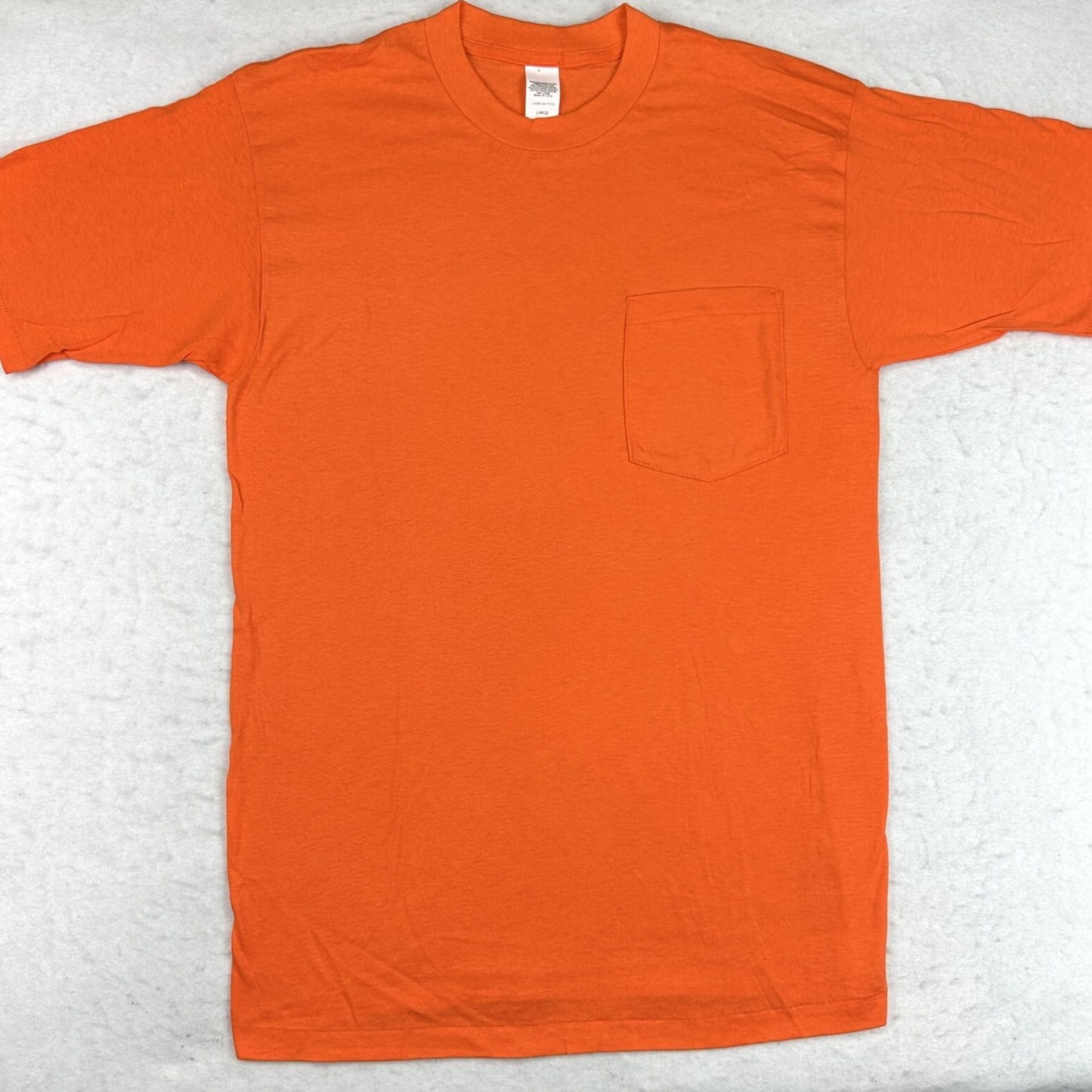 Vintage VINTAGE BLANK ORANGE POCKET T-Shirt MEDIUM Men XS? Size US M / EU 48-50 / 2 - 4 Thumbnail