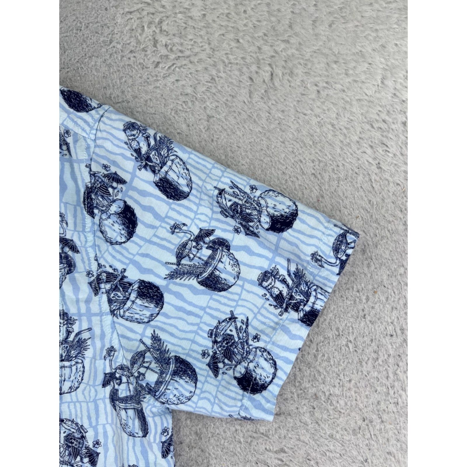 Tommy Bahama Tommy Bahama Shirt Men Medium Blue Veracruz Cay Tropical Drinks Birds Coconut Size US M / EU 48-50 / 2 - 2 Thumbnail