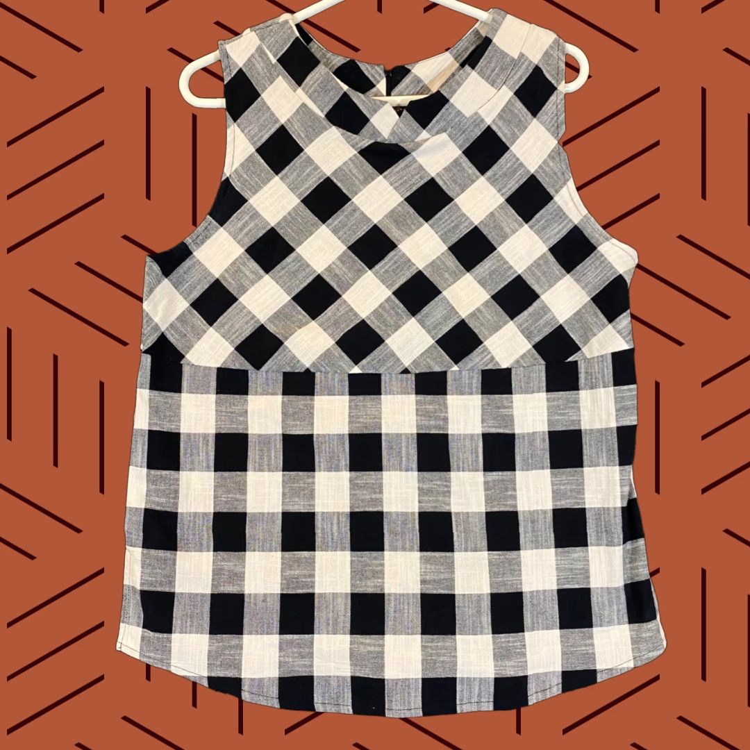 Vintage ISLE by Melis Kozan Top Womens M Black Gray Plaid Sleeveless Blouse NICE Size M / US 6-8 / IT 42-44 - 1 Thumbnail