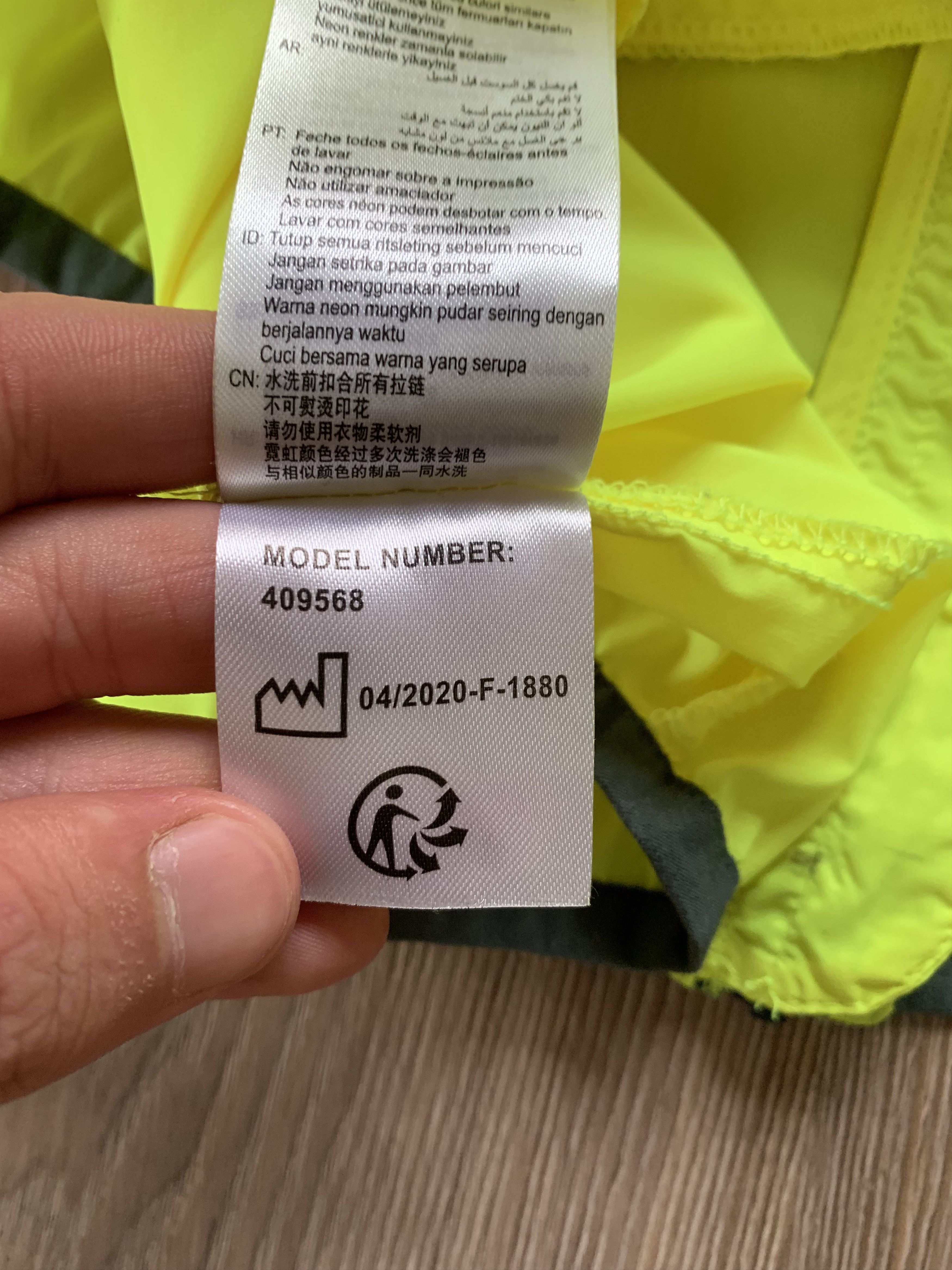 Sports Specialties Pro Touch Reflective Pocket Running Jacket Size US M / EU 48-50 / 2 - 11 Thumbnail
