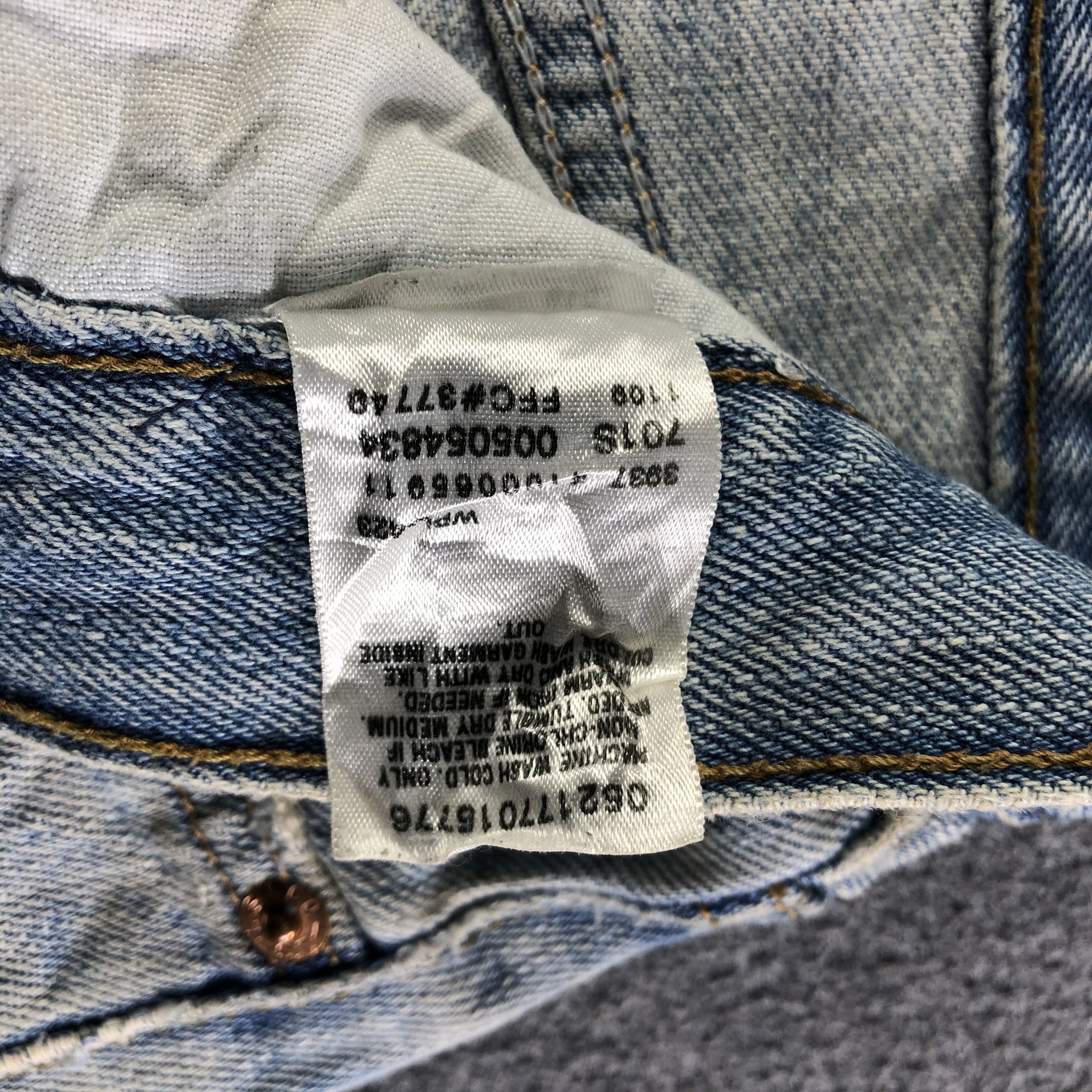 Levi's Vintage Light Wash Levis 505 Jeans-J4269 Size US 34 / EU 50 - 12 Thumbnail