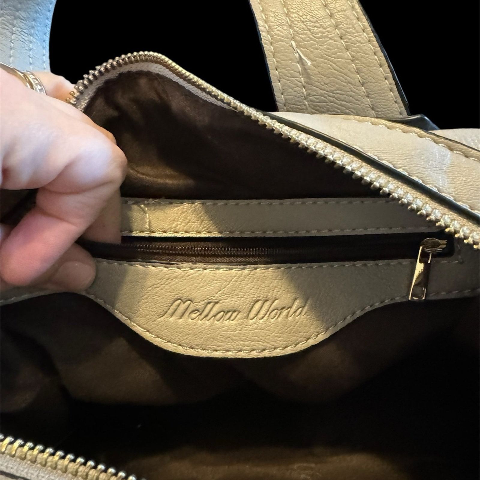 NBDN Nobrandedon Mellow World satchel handbag Size ONE SIZE - 6 Thumbnail