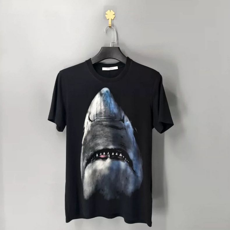 Givenchy Givenchy Shark Print Short Sleeve T-Shirt - dmc Size US M / EU 48-50 / 2 - 1 Thumbnail