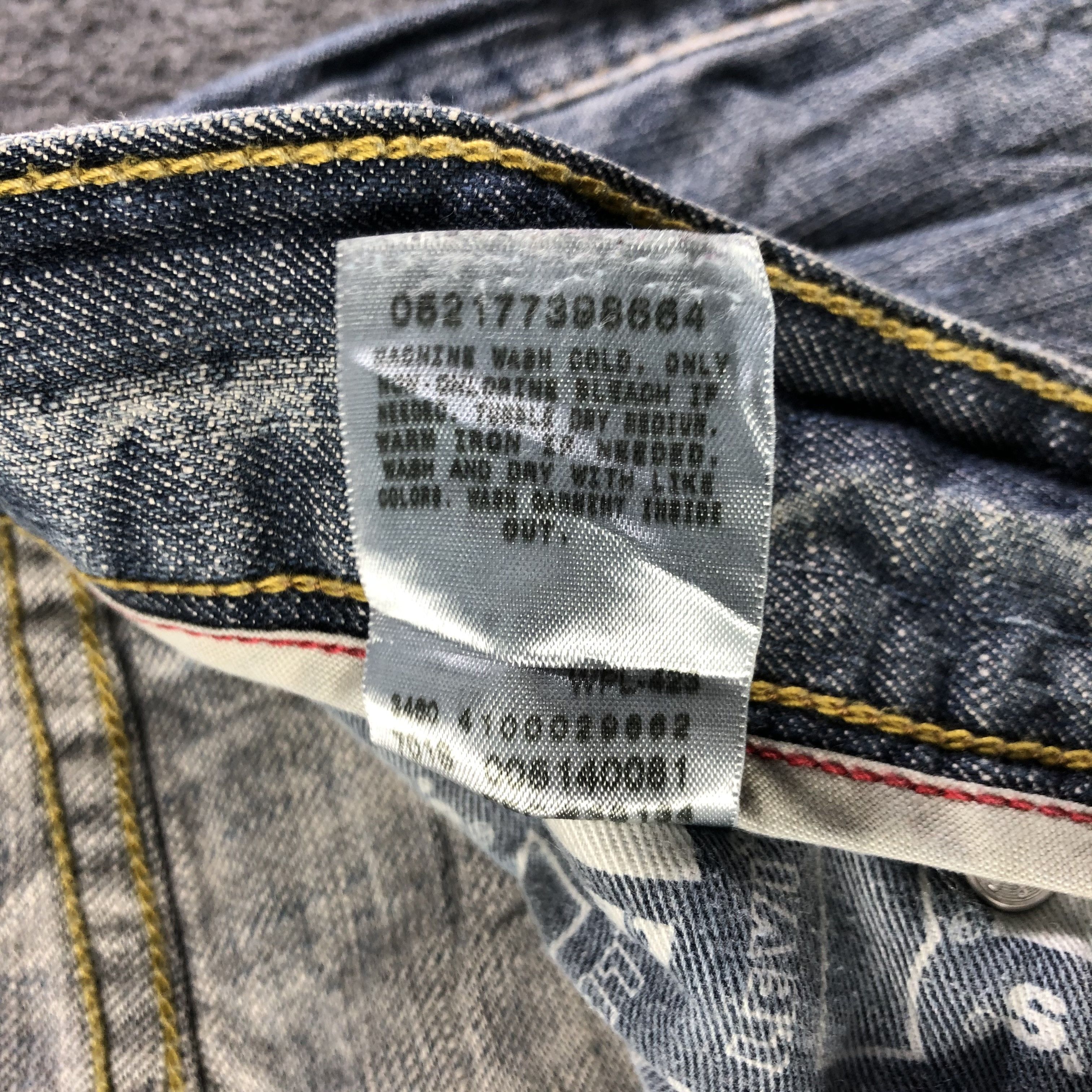 Levi's Vintage Levis 514 Jeans-J3345 Size US 35 - 13 Thumbnail