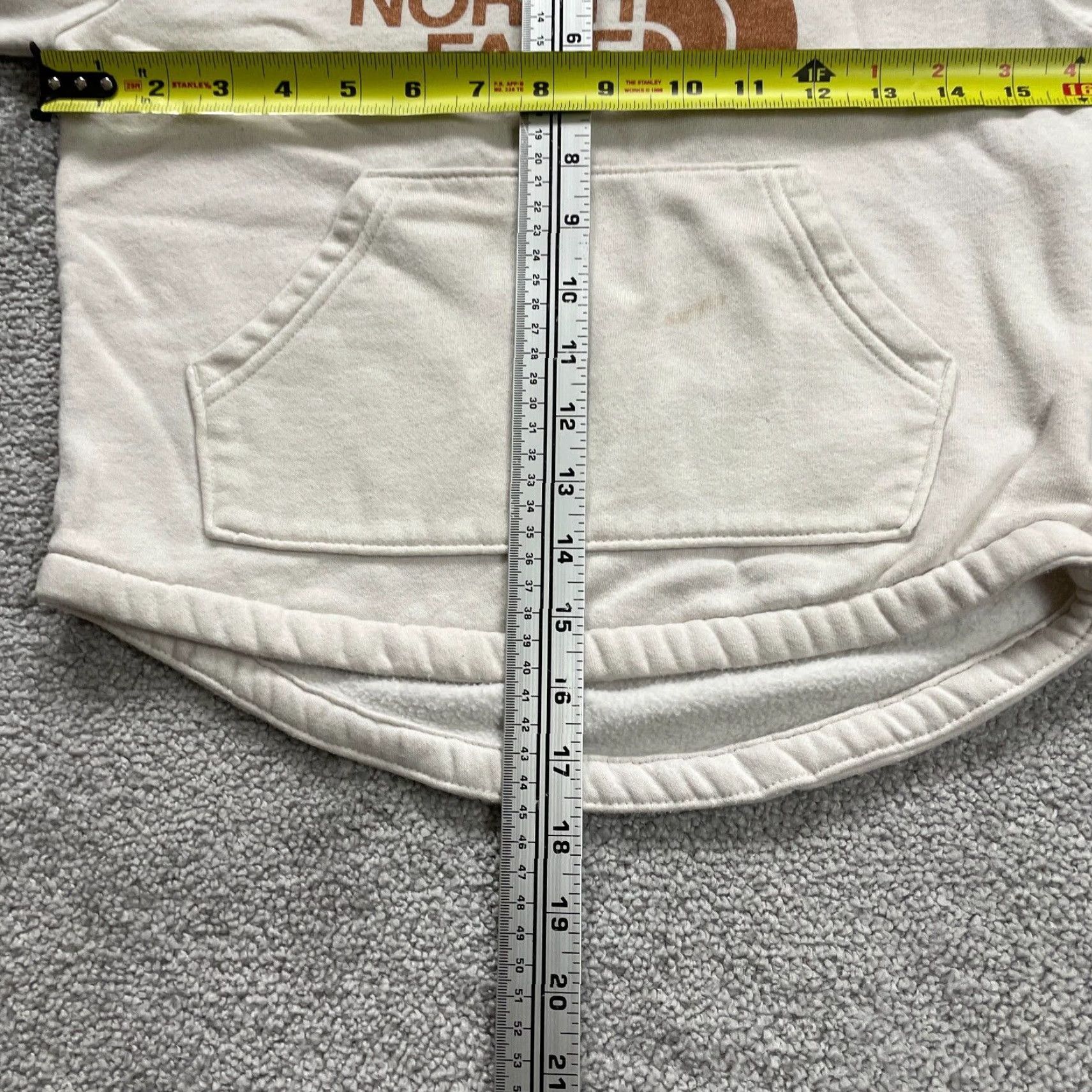 The North Face VINTAGE The North Face Hoodie Teens Medium Beige Logo Graphic Fleece Pullover Sweatshirt Girls Size M / US 6-8 / IT 42-44 - 6 Thumbnail