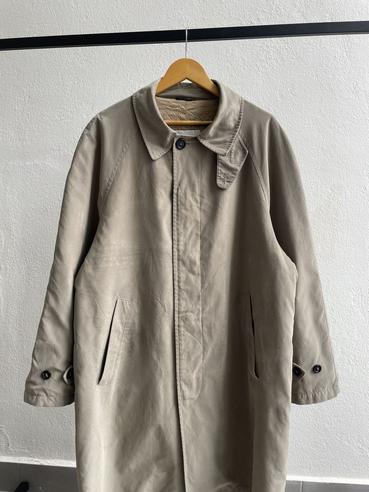 Givenchy Vintage 90's Givenchy Beige Trench Coat Size US XL / EU 56 / 4 - 4 Thumbnail