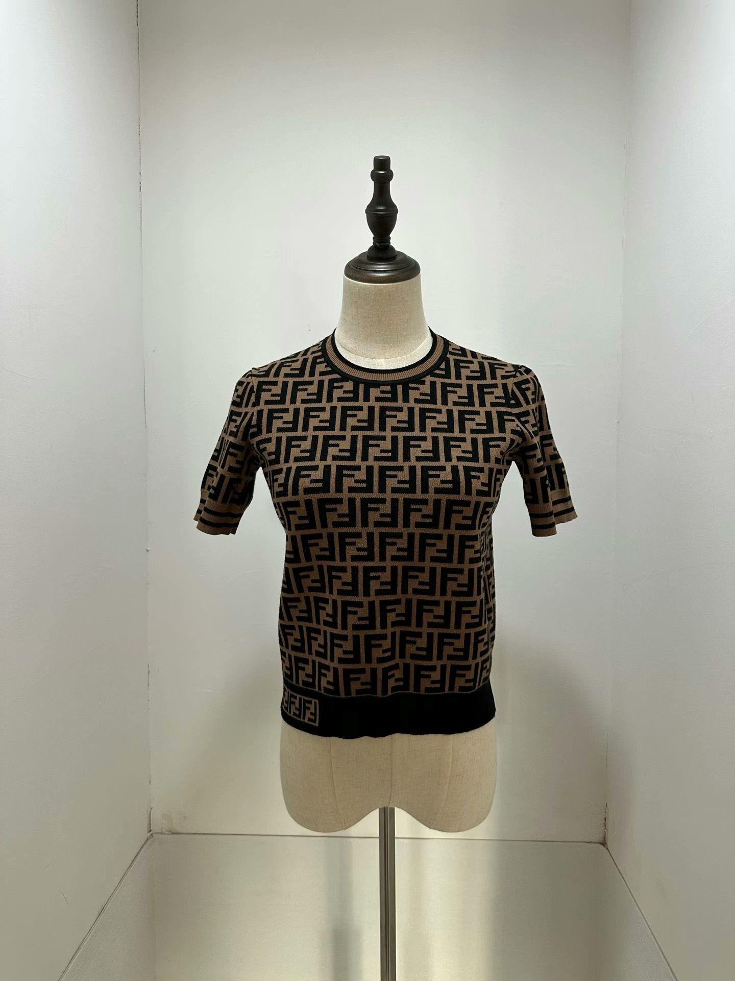 Fendi Fendi Double F Print Short Sleeve Knit Top Size M / US 6-8 / IT 42-44 - 1 Thumbnail