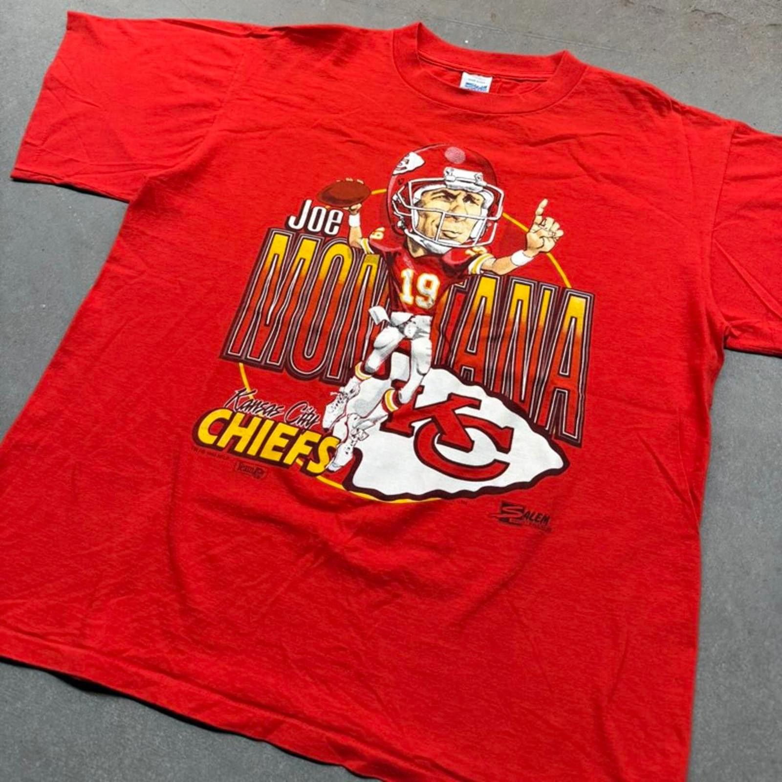 Salem Sportswear Vintage 1993 Salem Sportswear Chiefs Joe Montana T-Shirt L Size US L / EU 52-54 / 3 - 1 Thumbnail