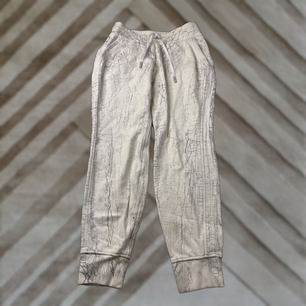 Lululemon Lululemon Women's Jogger Pants 27” Inseam White Down 7/8 Tapered Modern 6 Regular Stretch Size 28" / US 6 / IT 42 - 1 Thumbnail