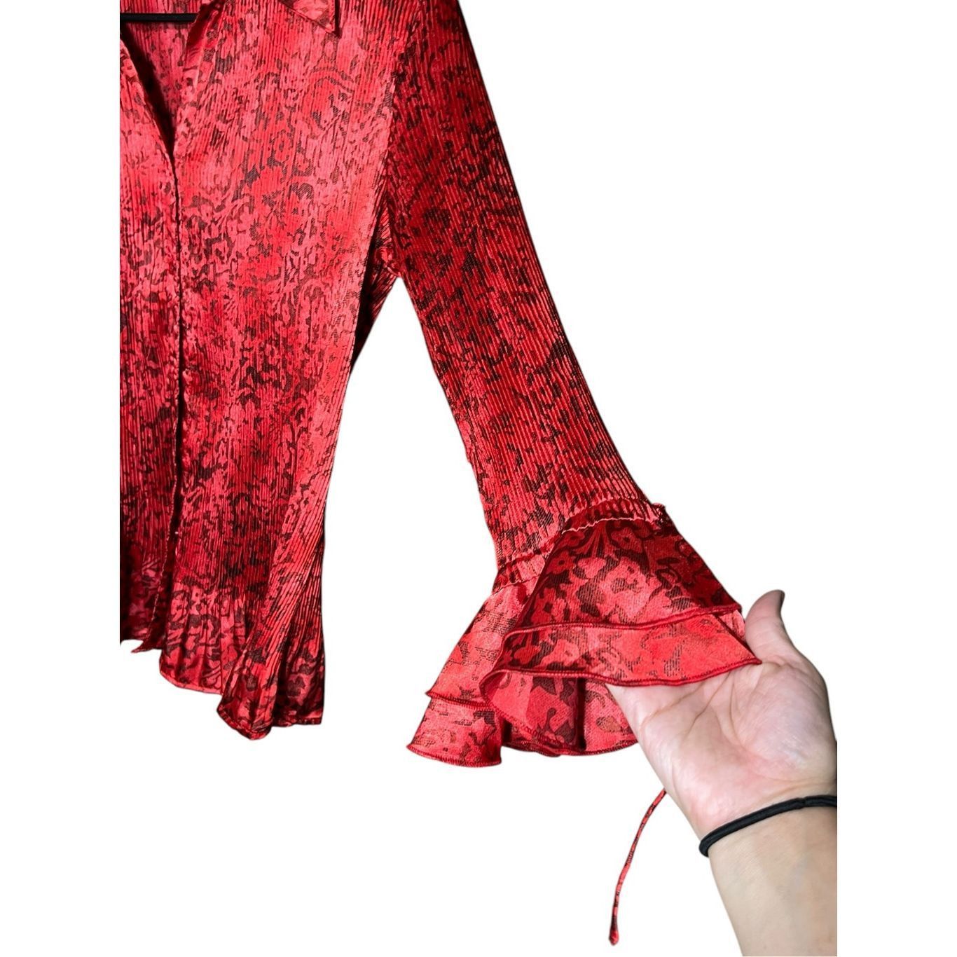 Other Vintage Essentials By Milano Red Crinkle Flare Sleeve Button Size L / US 10 / IT 46 - 5 Thumbnail