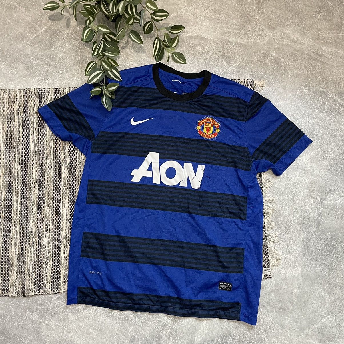Manchester United Aon Jersey | Grailed