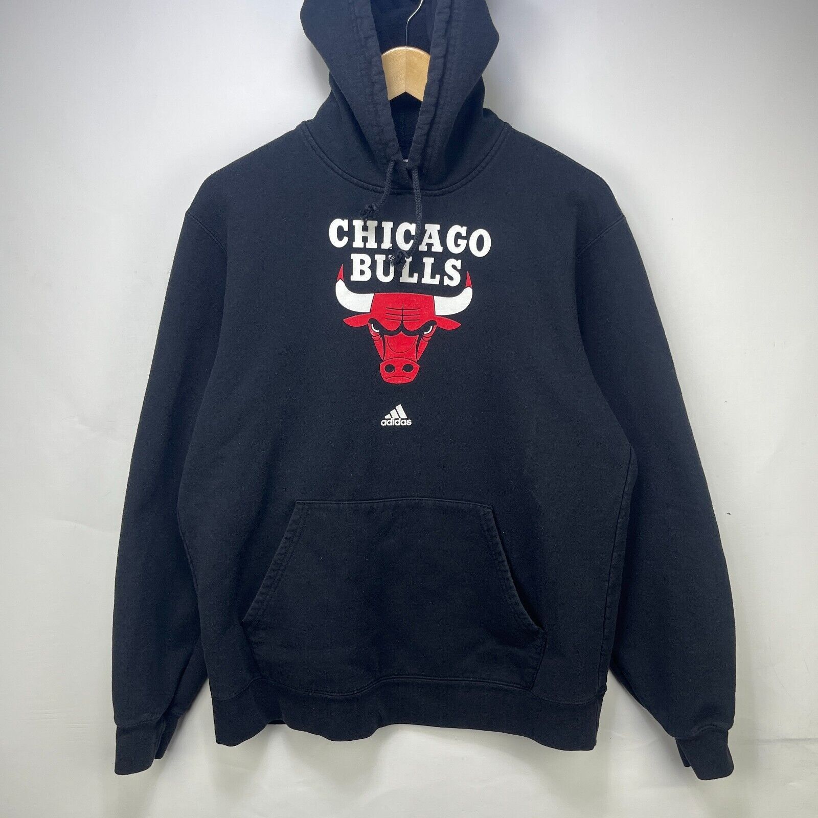 Adidas × Vintage Vintage Y2K Chicago Bulls Hoodie Large NBA Size US L / EU 52-54 / 3 - 1 Thumbnail