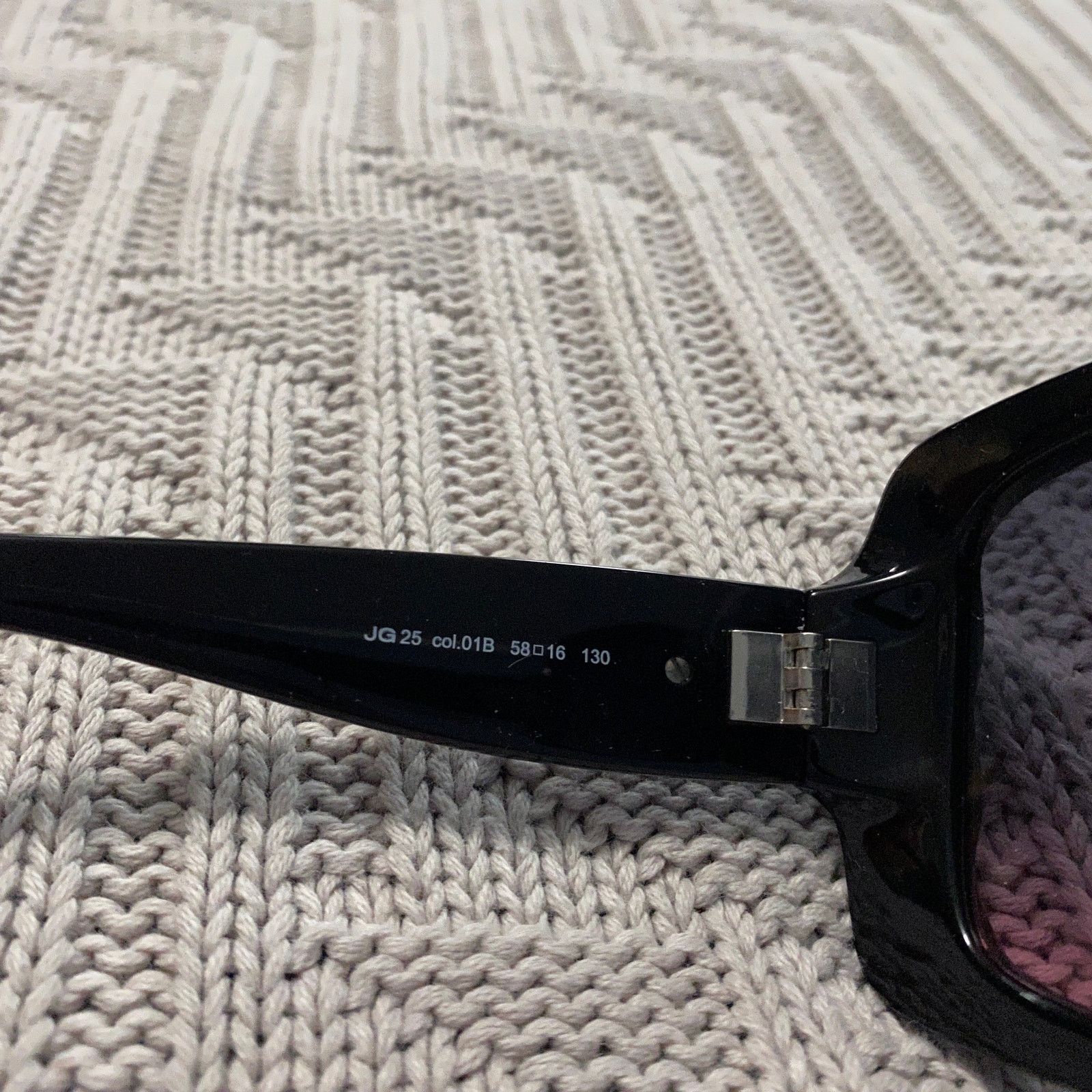 John Galliano John Galliano black frame purple lens sunglasses Size ONE SIZE - 6 Thumbnail