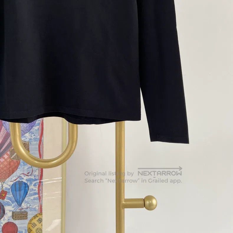 Givenchy Givenchy Size 12+ Black Letter T-Shirt Size US S / EU 44-46 / 1 - 4 Thumbnail