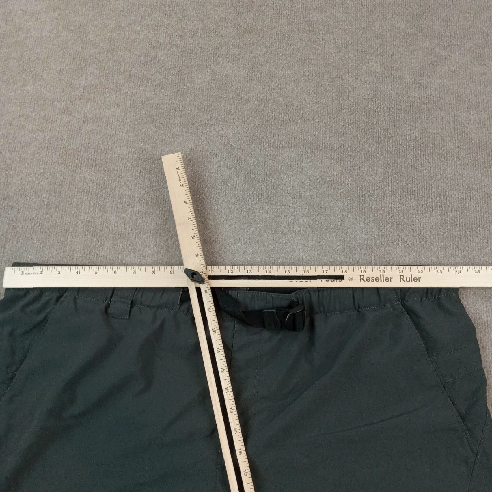 The North Face The North Face Mens Shorts Green 2XL Athletic Outdoor Polyester Elastic Waist Size US 39 - 5 Thumbnail
