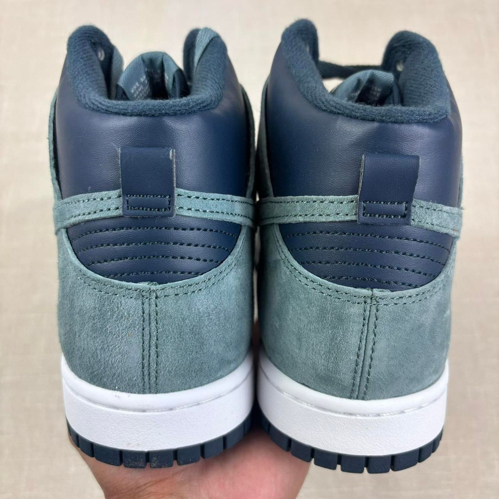 🧵 2022 Nike Dunk High Retro Premium “Armory Navy” 10M