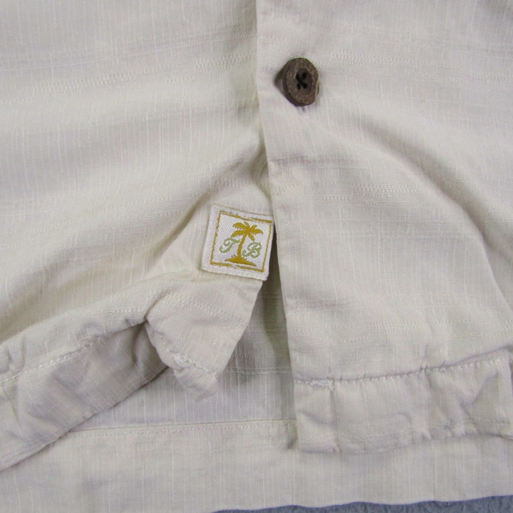 Tommy Bahama VINTAGE Tommy Bahama Shirt Mens XL Beige Silk Button Up Loop Collar Camp Geometric Shirt Size US XL / EU 56 / 4 - 4 Thumbnail
