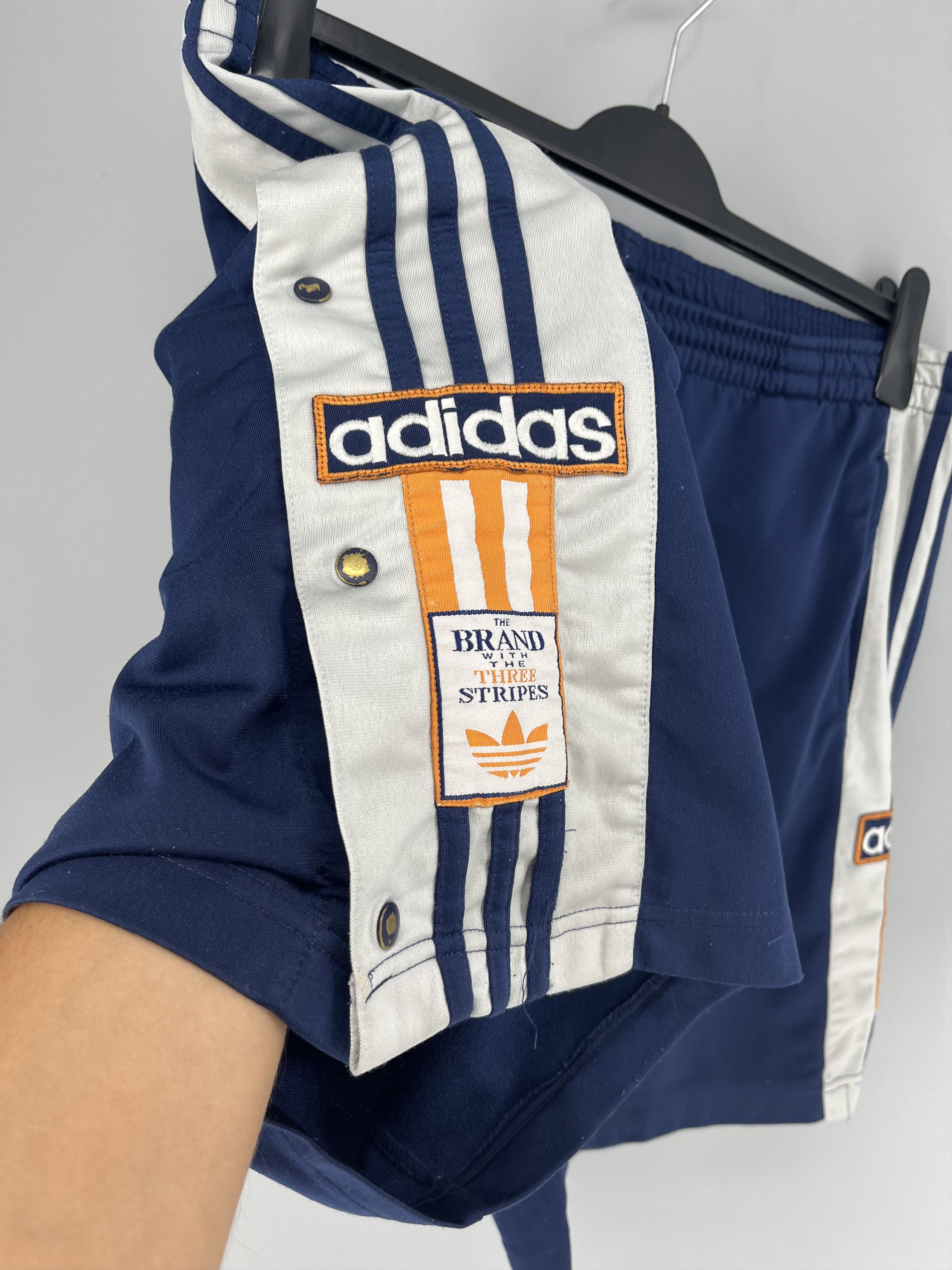 Adidas 90s Vintage Adidas Streetwear Mini Logo Shorts Travis Style Size US 36 / EU 52 - 5 Thumbnail