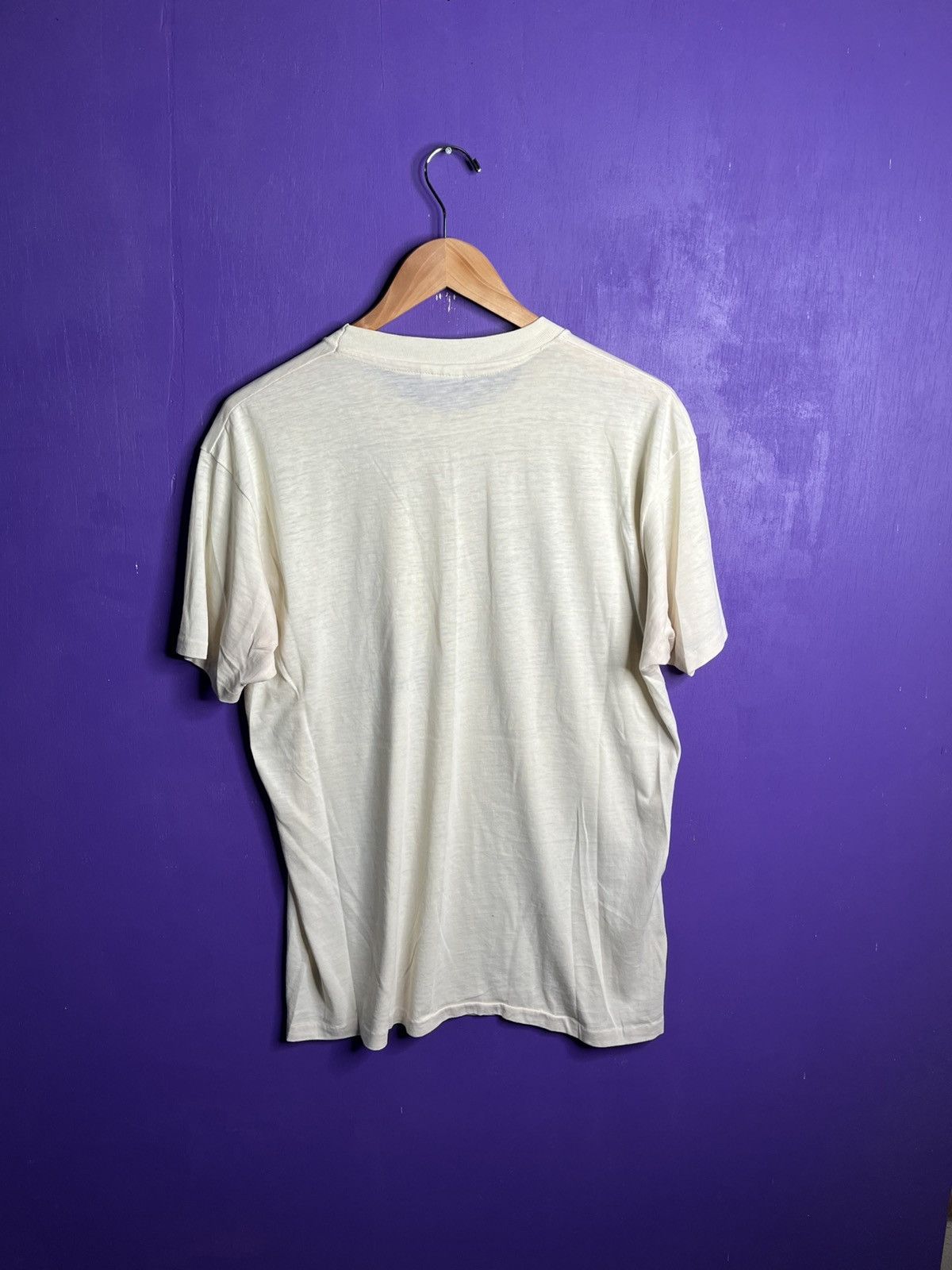 Vintage Vintage 80s Happiness is a warm pistol drawn t-shirt Size US XL / EU 56 / 4 - 2 Thumbnail