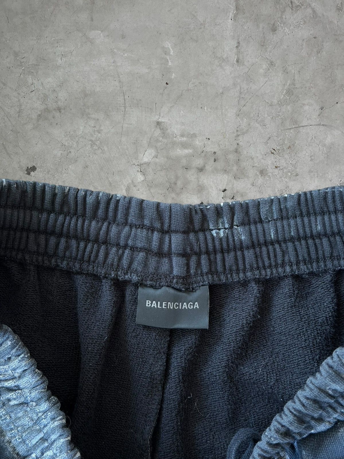 Balenciaga Balenciaga Graffiti Skater Sweatpants Size US 34 / EU 50 - 7 Thumbnail
