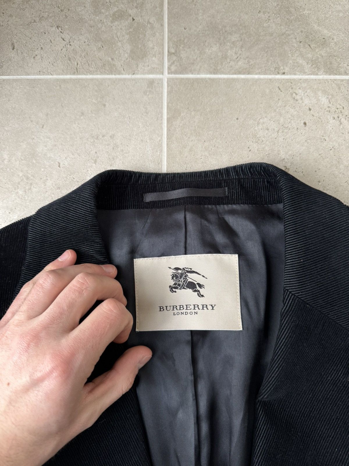 Burberry Velvet Burberry London Blazer Suit Tuxedo Formal Size 62 Size US XXL / EU 58 / 5 - 3 Thumbnail
