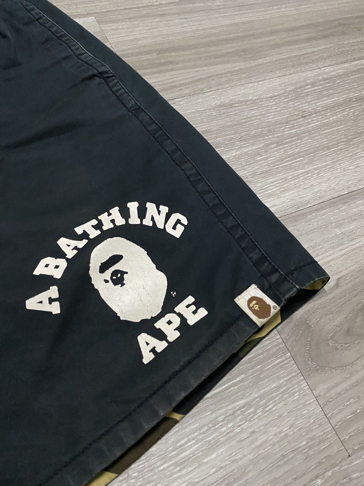 Bape BAPE OG FIRST YELLOW CAMO REVERSIBLE SHORTS Size US 33 - 4 Thumbnail
