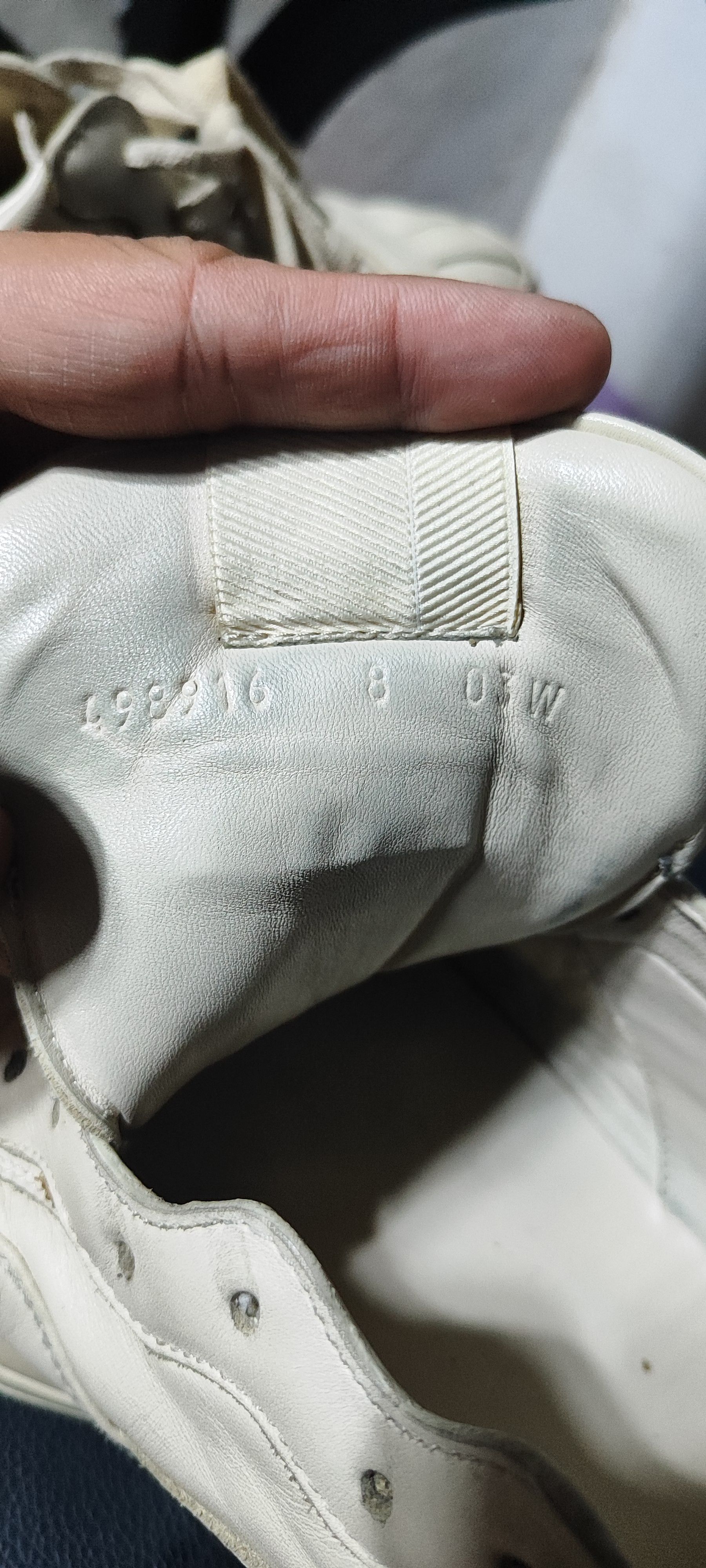 Gucci Gucci Rhython Ivory Leather Sneaker Unisex Size US 8 / EU 41 - 12 Thumbnail