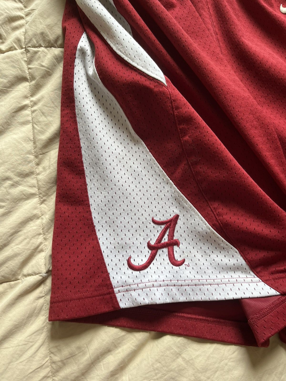 Nike 2000s Alabama Football official team shorts Size US 40 / EU 56 - 2 Thumbnail