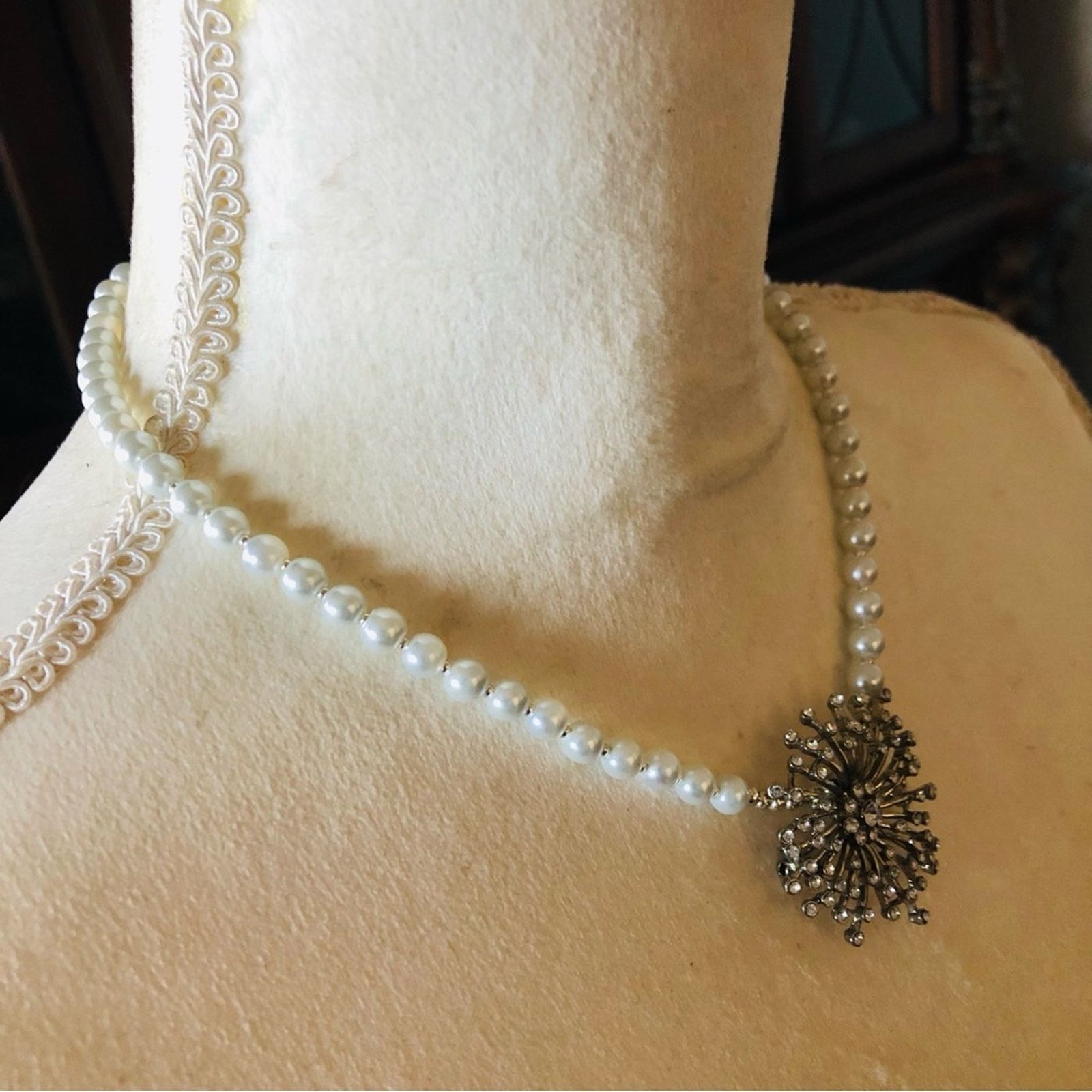 Handmade Handcrafted repurpose rhinestone cluster Pearl necklace Size ONE SIZE - 3 Thumbnail