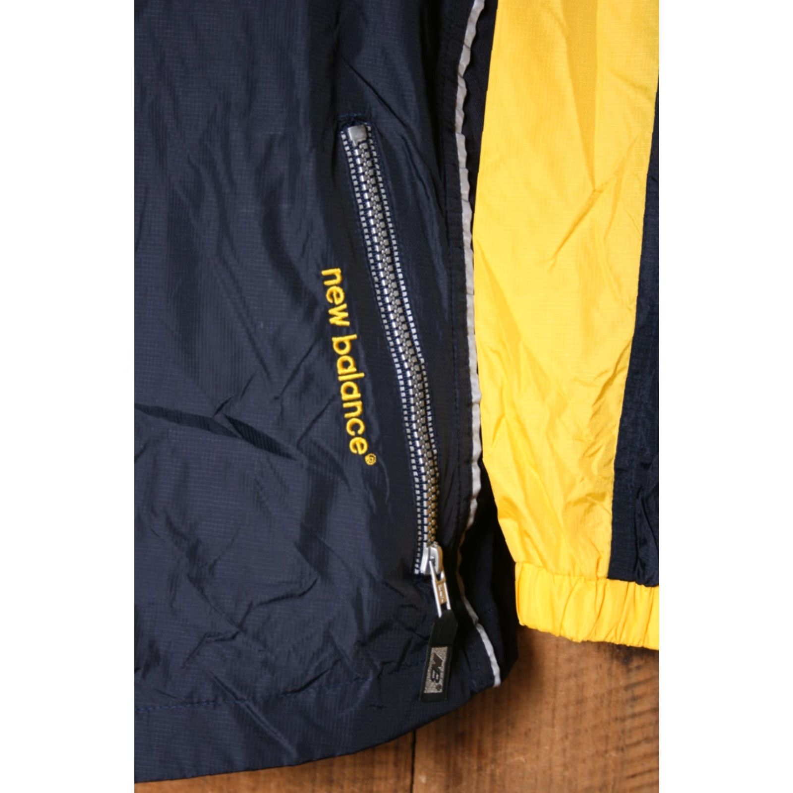 New Balance VINTAGE New Balance Jacket Track Jacket Men L Blue Yellow Nylon Zip Sweat Activewear Running & Jogging Size US L / EU 52-54 / 3 - 4 Thumbnail