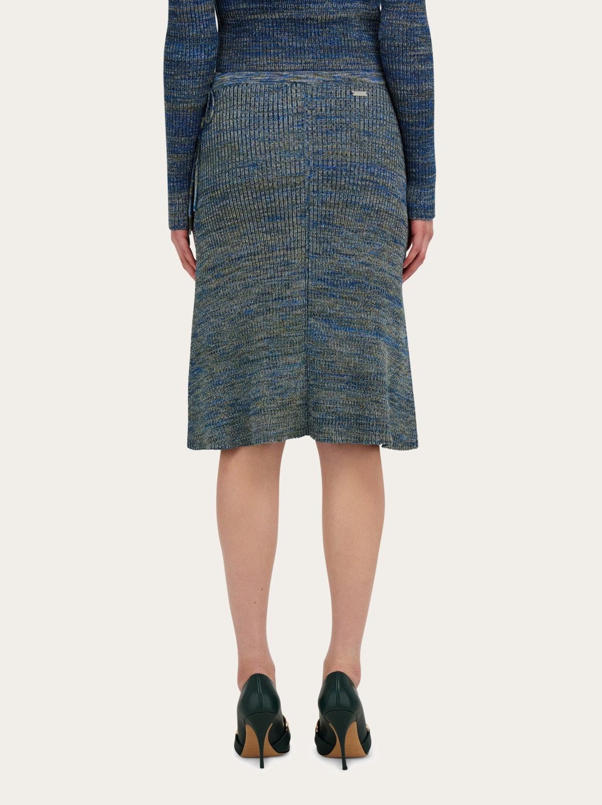 Salvatore Ferragamo o1s1rm0426 Knitted side-tie Skirt in Multicolor Size 40" / US 18 - 2 Thumbnail