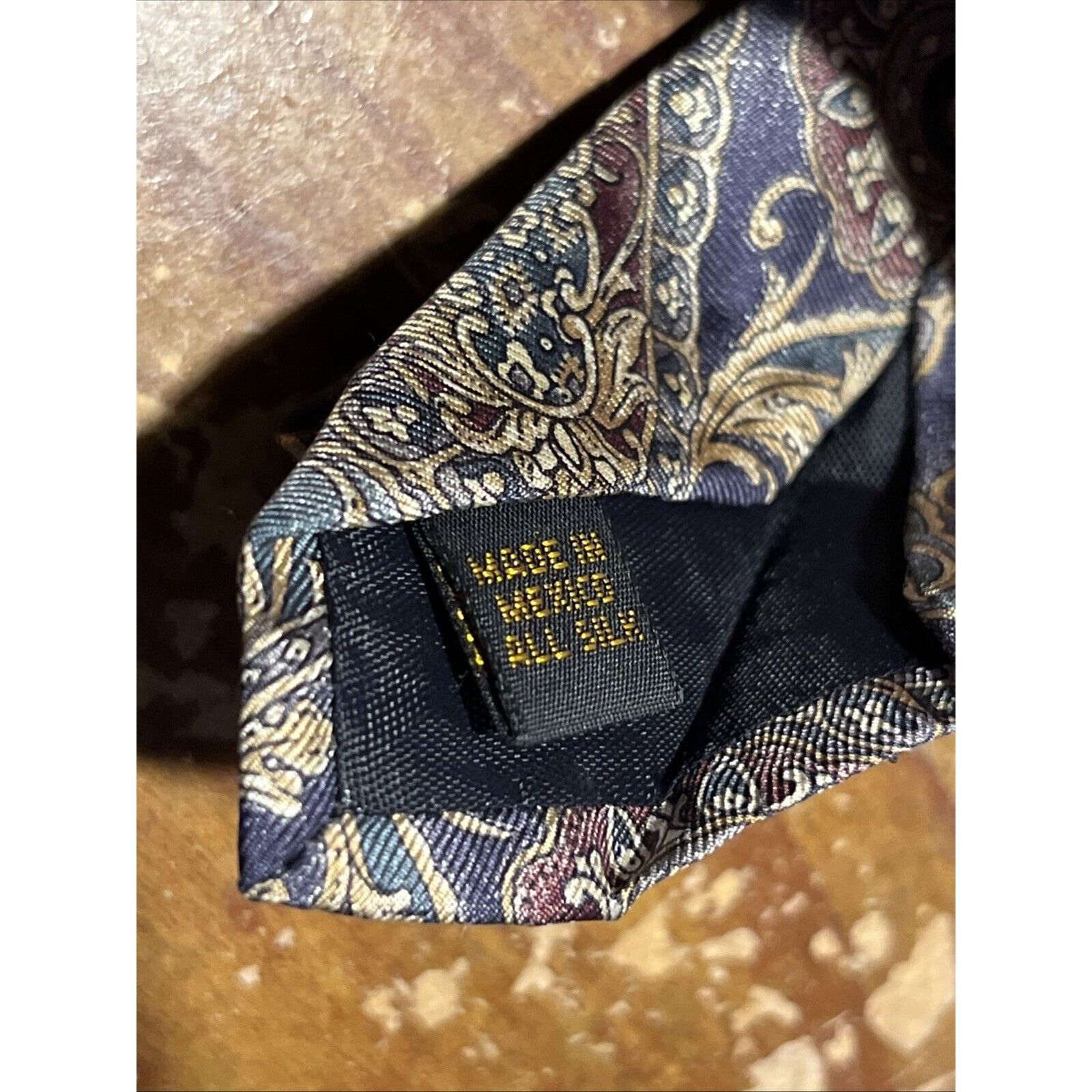 J.T. Beckett Vintage JT Beckett Tie Men’s Necktie 100% Silk USA Paisley Size ONE SIZE - 3 Thumbnail