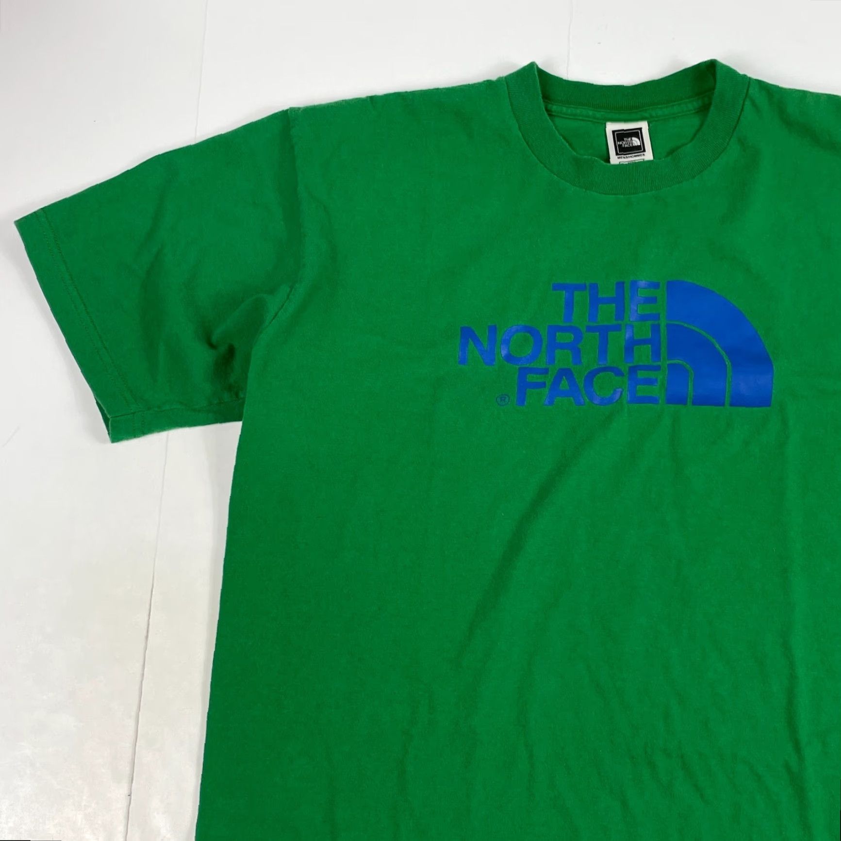 The North Face VINTAGE The North Face Shirt Mens Medium Green Short Sleeve Arc Logo Ski Hiking Outdoors Size US M / EU 48-50 / 2 - 2 Thumbnail